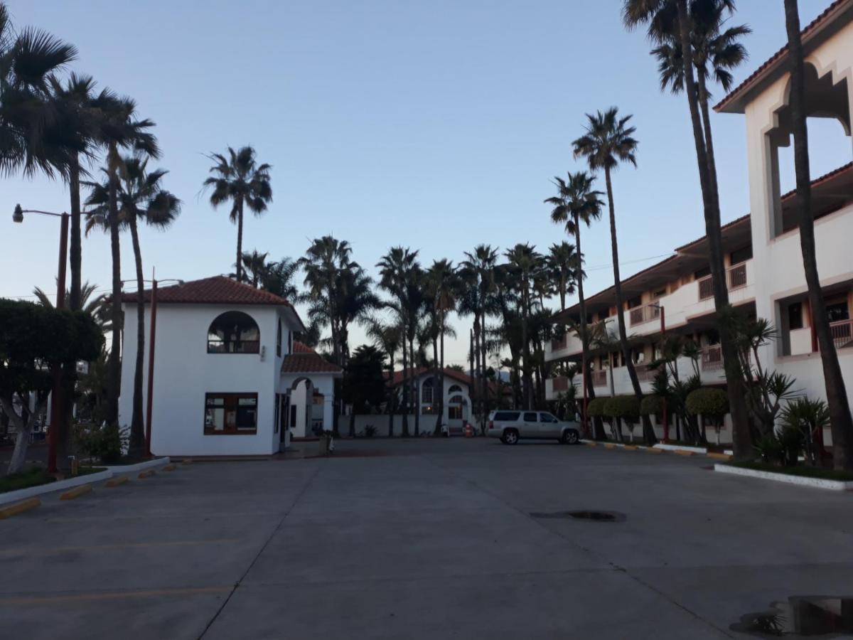 Hotel Paraiso Las Palmas Ensenada Exterior foto