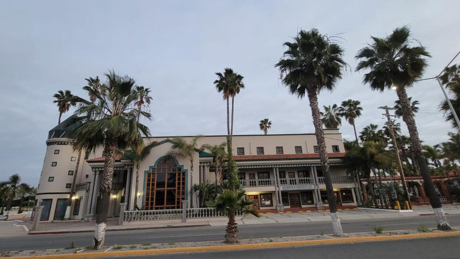 Hotel Paraiso Las Palmas Ensenada Exterior foto